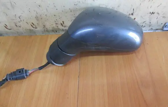 Seat Leon (1P) Front door electric wing mirror