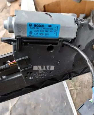 Seat Toledo II (1M) Sunroof motor/actuator 1J6959591 0390200006