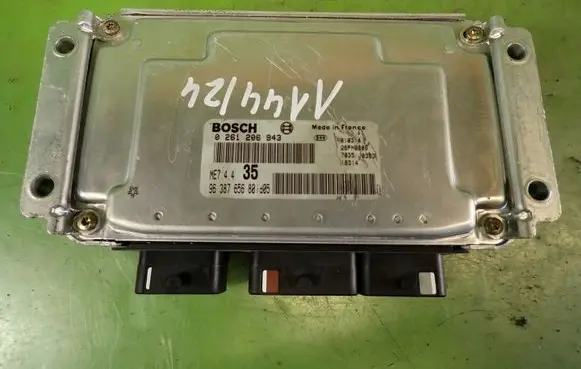 Peugeot 307 Engine control unit/module ECU
