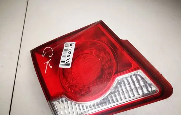 Chevrolet Cruze Tailgate rear/tail lights