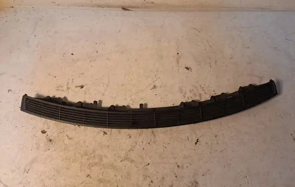 BMW 5 E60 E61 Parcel shelf grill 7033680