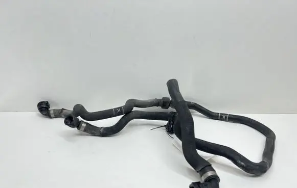 BMW 8 G15 Engine coolant pipe/hose 9487613