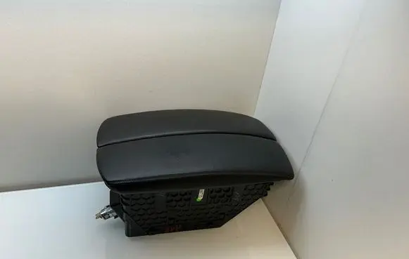 BMW X5 E70 Armrest 