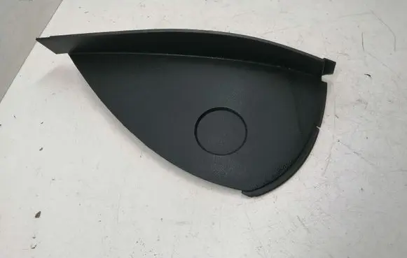 BMW 1 E81 E87 Dashboard side end trim 51457068779 75064014 P0101192