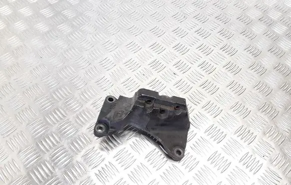 Opel Astra H Engine mounting bracket 13189381