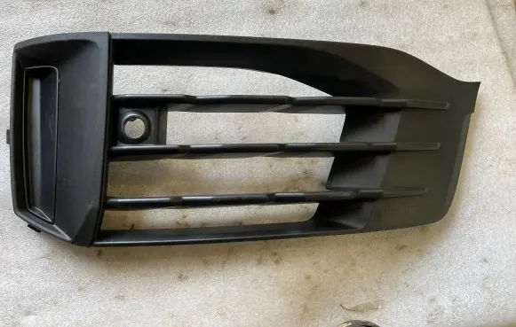 Audi Q7 4M Front grill 4M0807681AK 4M0807681
