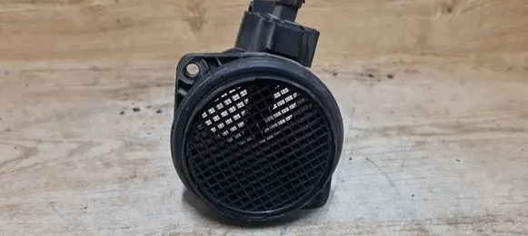 Volvo V70 Mass air flow meter 0281002730 6873468 30677999