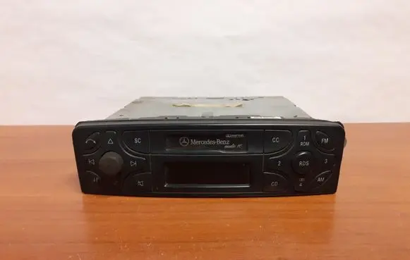 Mercedes-Benz C W203 CD/DVD changer 6837 A2038201586