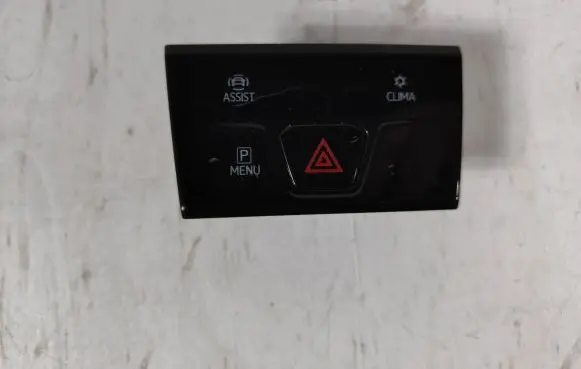 Volkswagen Golf VIII Hazard light switch 5H0925200T