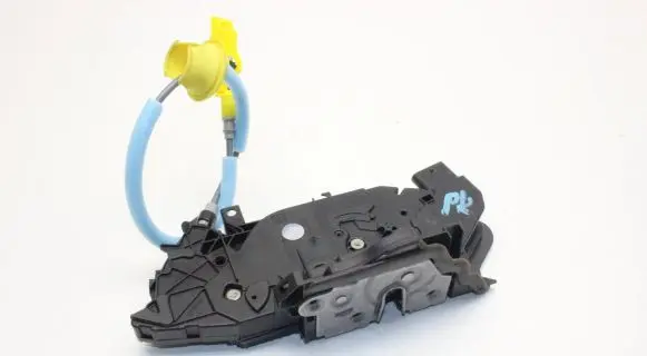 BMW 2 F44 Front door lock 7956149