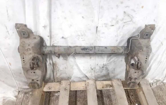 Alfa Romeo 155 Rear axle beam 