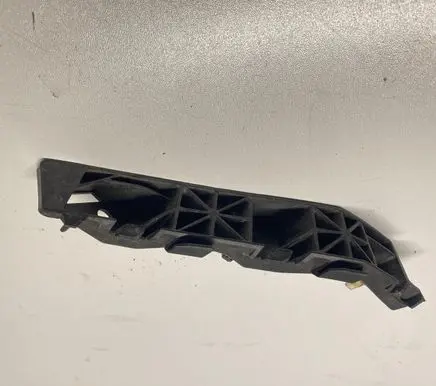 KIA Sportage Front bumper mounting bracket 86516-F1000