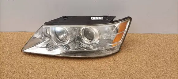 Hyundai Sonata Headlight/headlamp SON08