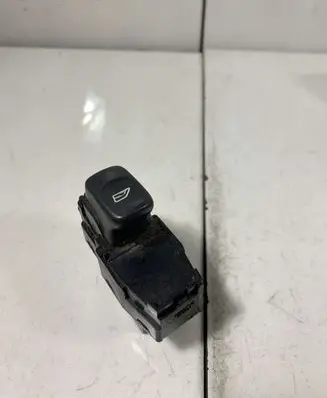 Volvo V70 Electric window control switch 30658696