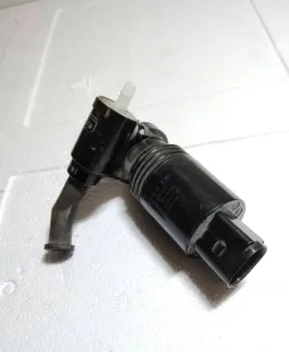 Jeep Grand Cherokee Windscreen/windshield washer pump 05152075AC