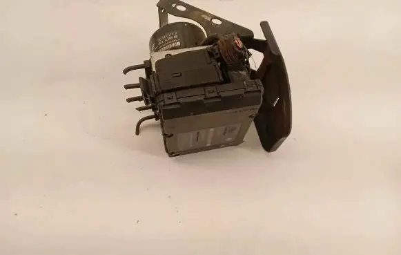 Volkswagen Golf IV ABS Pump 1J0907379P 10094903313 5WK8476