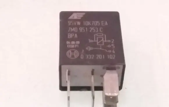 Volkswagen Sharan Other relay 95VW10K705EA 7M0951253C