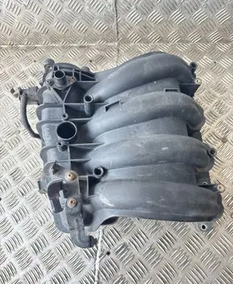 BMW 1 E81 E87 Intake manifold 7529438