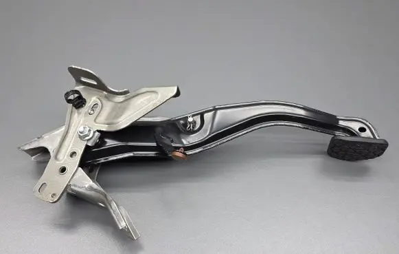 Mazda 3 III Brake pedal S0855 131112D1 GHK1
