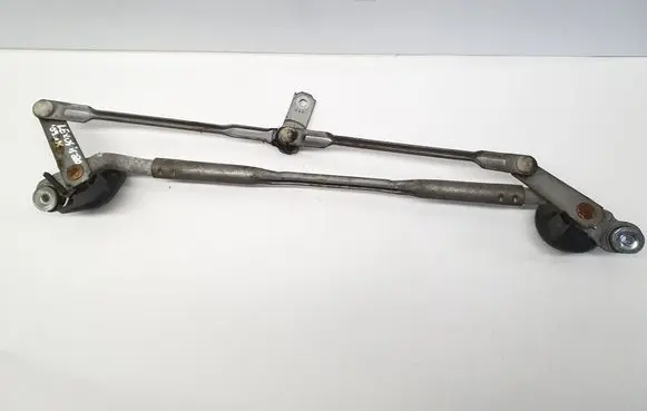 Lexus IS 220D-250-350 Front wiper linkage 