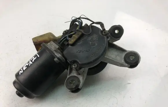 Subaru Impreza I Wiper motor