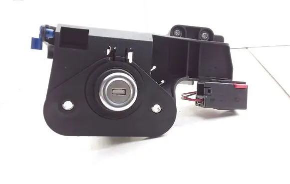 Opel Meriva A Tailgate/trunk/boot lock/catch/latch 13168316 09183485