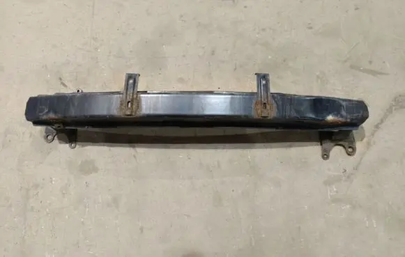 Skoda Fabia Mk2 (5J) Front bumper cross member 