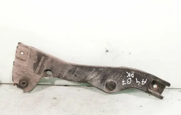 Audi A4 S4 B7 8E 8H Front bumper mounting bracket 8E0807203B
