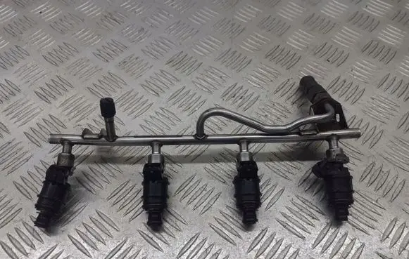 Opel Astra H Fuel main line pipe 09164991B