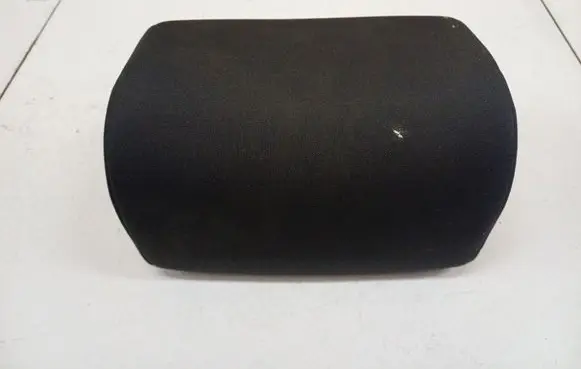 Hyundai i30 Front seat headrest 