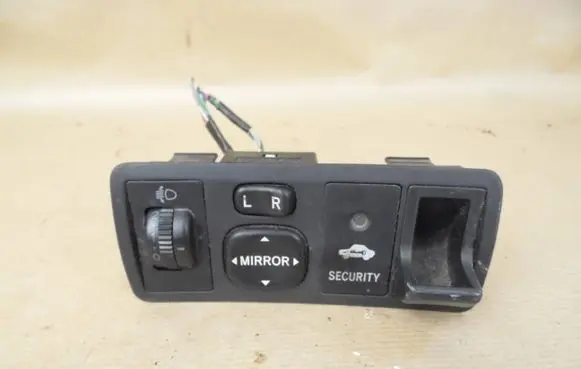 Toyota Corolla E120 E130 Wing mirror switch 