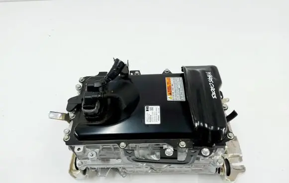Toyota Yaris XP210 Voltage converter inverter G920052160