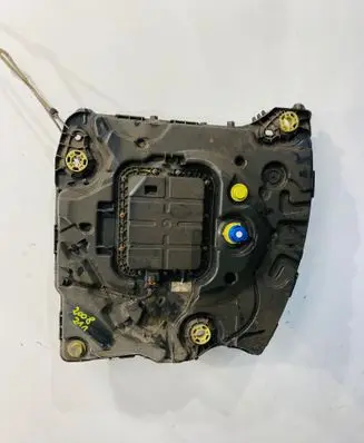 Peugeot 2008 I AdBlue liquid reservoir P1012340