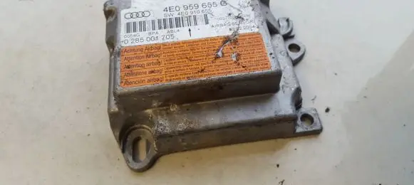 Audi A8 S8 D3 4E Airbag control unit/module 4E0959655G 0285001705