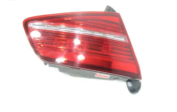 Volkswagen PASSAT B8 Tailgate rear/tail lights 3G5945307
