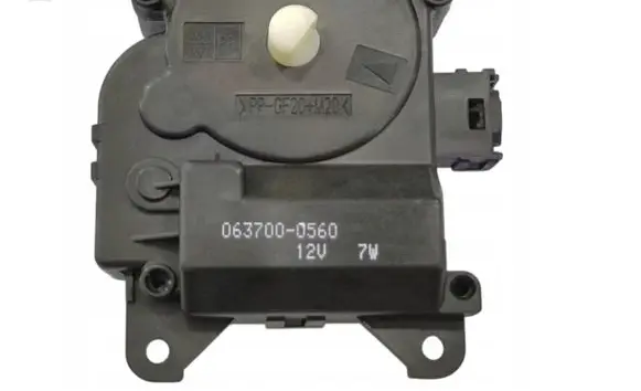 Toyota Corolla E120 E130 Air flap motor/actuator AE0637008930