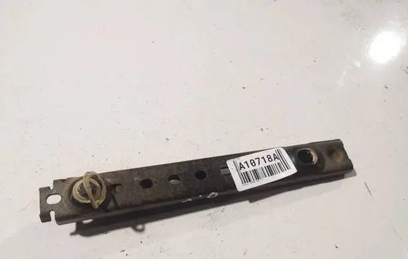 Renault Laguna I Seat belt adjustment rail 