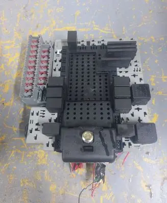 Volvo S60 Fuse module 86096980