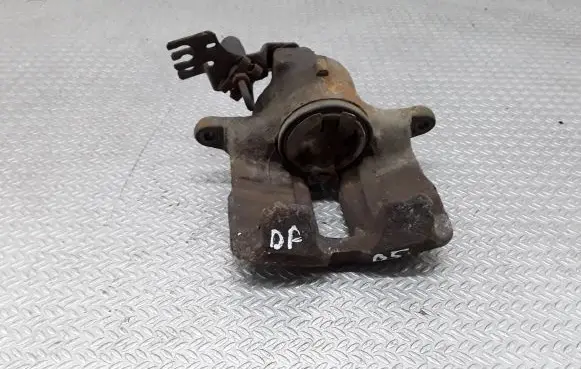 Volkswagen PASSAT B5 Front brake caliper
