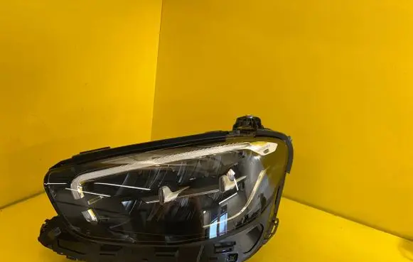 Mercedes-Benz E W213 Headlight/headlamp A2139064910