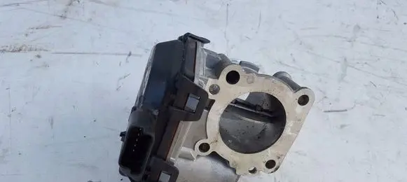 Peugeot 308 SW Throttle body valve 9807238580