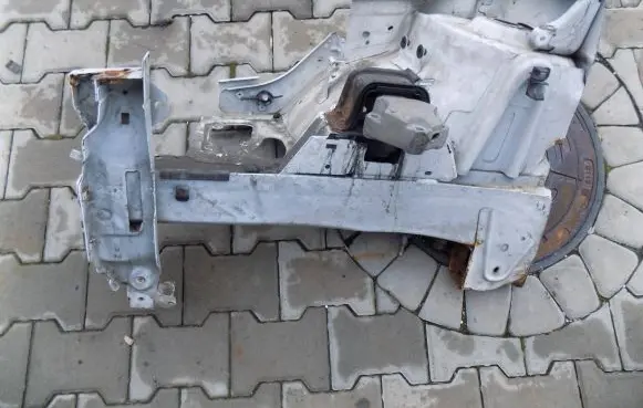 Citroen C4 II Front quarter panel 