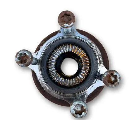 BMW M5 F90 Rear wheel hub 31208098973 31207857060 7857060