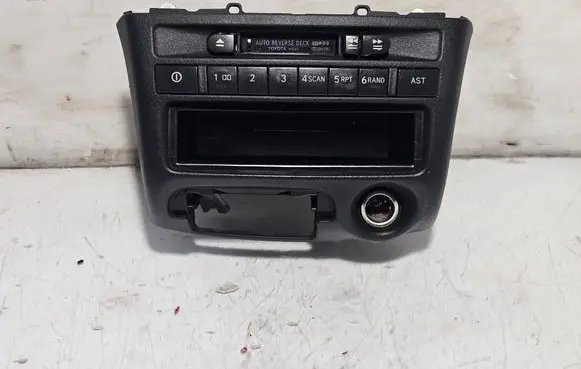 Radio/CD/DVD/GPS head unit