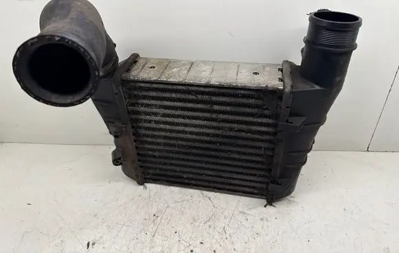 Audi A4 S4 B7 8E 8H Intercooler radiator 8E0145805AA 3229440 038906051