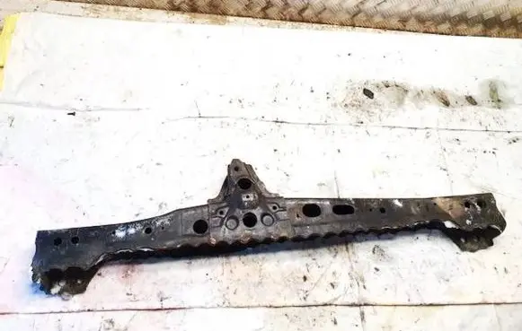 Toyota Avensis T270 Front subframe