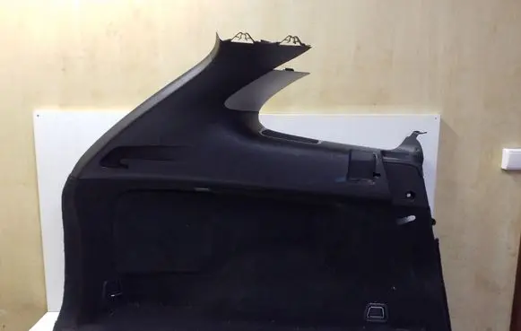 Volvo XC60 Trunk/boot lower side trim panel 30721204
