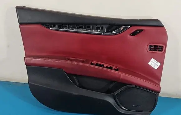 Maserati Quattroporte Front door card panel trim IMPRK1533386