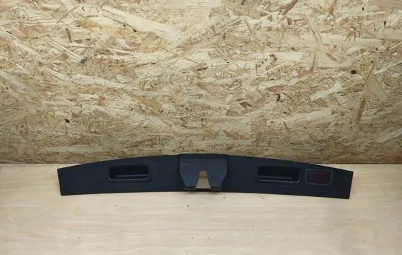 Mercedes-Benz ML W164 Tailgate trim A1647400030