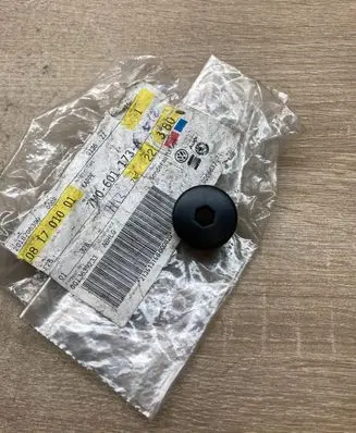 Volkswagen Sharan Wheel nut cap/cover 7M0601173A